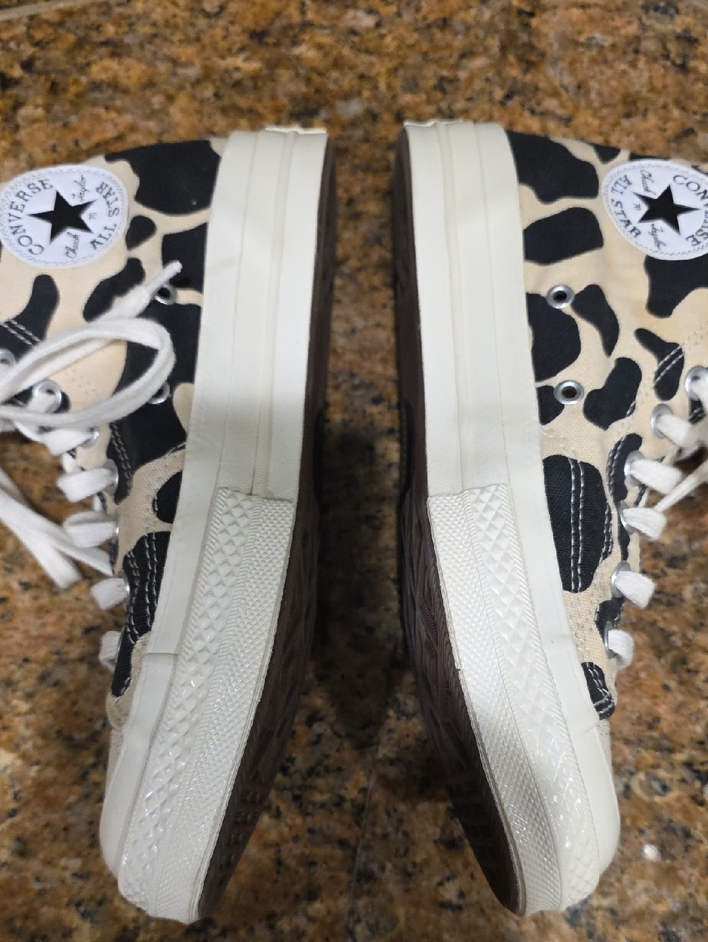 Converse Chuck Taylor All Star 70 Hi Cow Print - M7/W9 - Picture 7 of 11